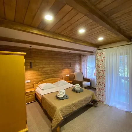 Hotel Gorgany & 4*